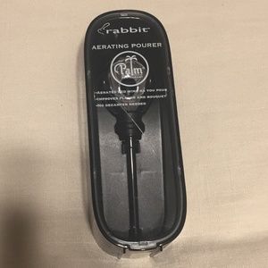 [RABBIT] New In Box/Never Used Aerating Pourer